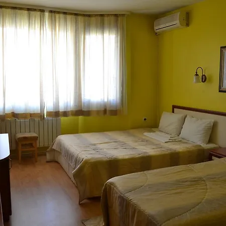 Perla Hotel Gorna Oryakhovitsa