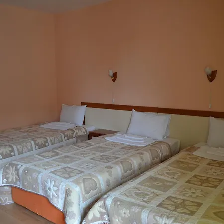 Hotel Perla 2*