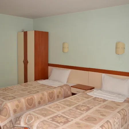 Perla 2* ゴルナ・オリャホヴィツァ