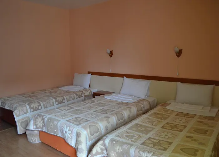 Ξενοδοχείο Perla 2*